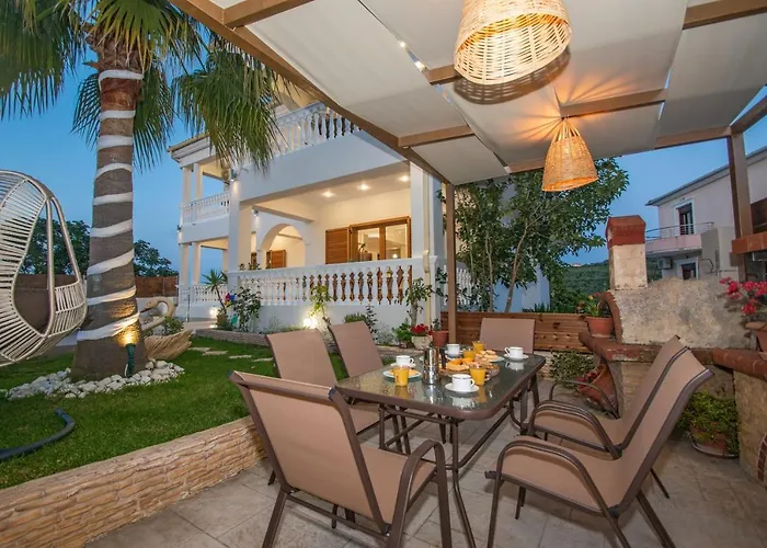 Villa Estella Luxury In -200m From The Amoudi