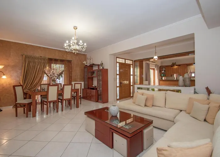 Estella Luxury In -200m From The Amoudi