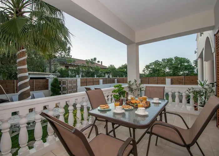 Villa Estella Luxury In -200m From The Amoudi