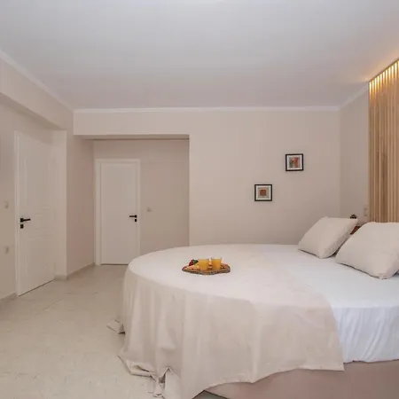 Estella Luxury In -200m From The Villa