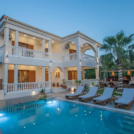 Estella Luxury In -200m From The