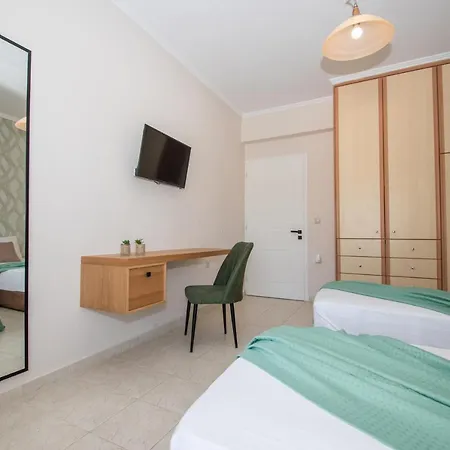 Estella Luxury In -200m From The