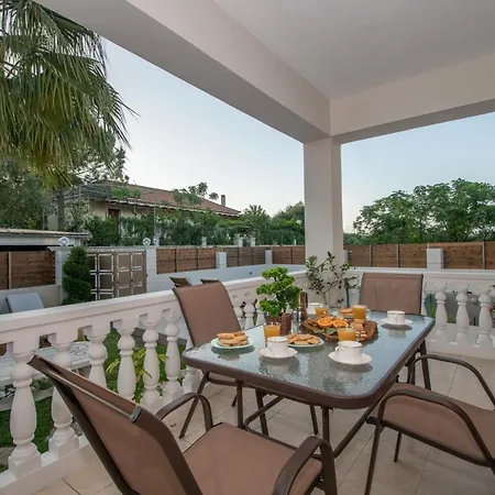 Villa Estella Luxury In -200m From The Amoudi