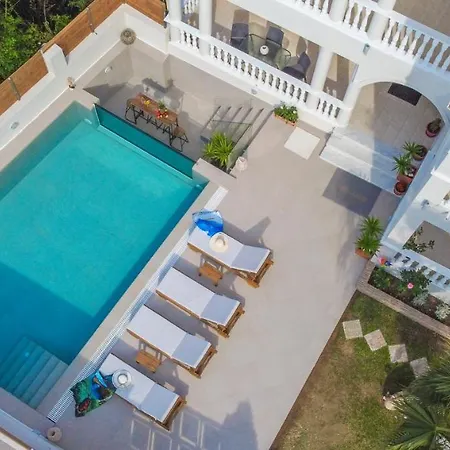 Estella Luxury In -200m From The * Amoudi