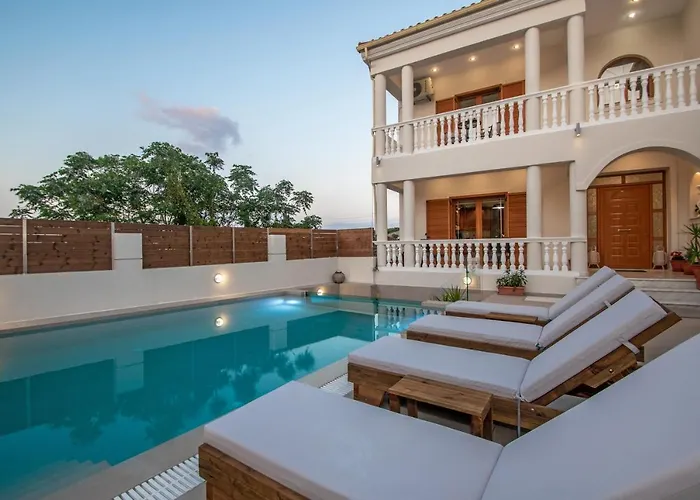 Estella Luxury In -200m From The Villa Amoudi