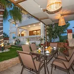 Vilă Estella Luxury In -200m From The Amoudi