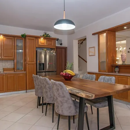 Villa Estella Luxury In -200m From The