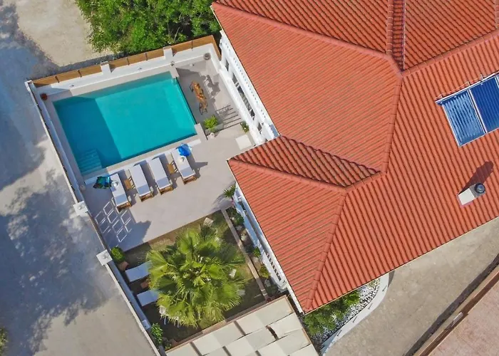 Estella Luxury In -200m From The أمودي