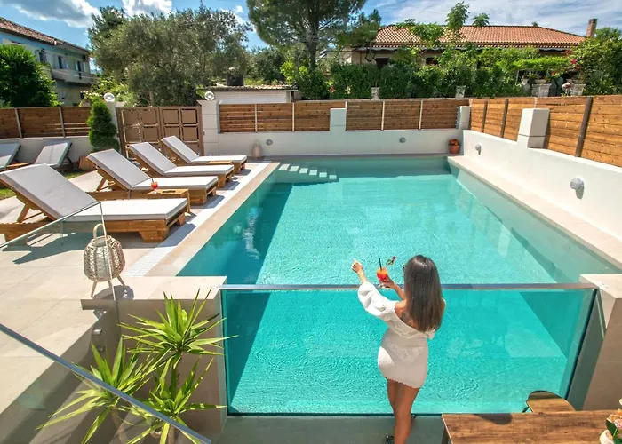 Estella Luxury In -200m From The